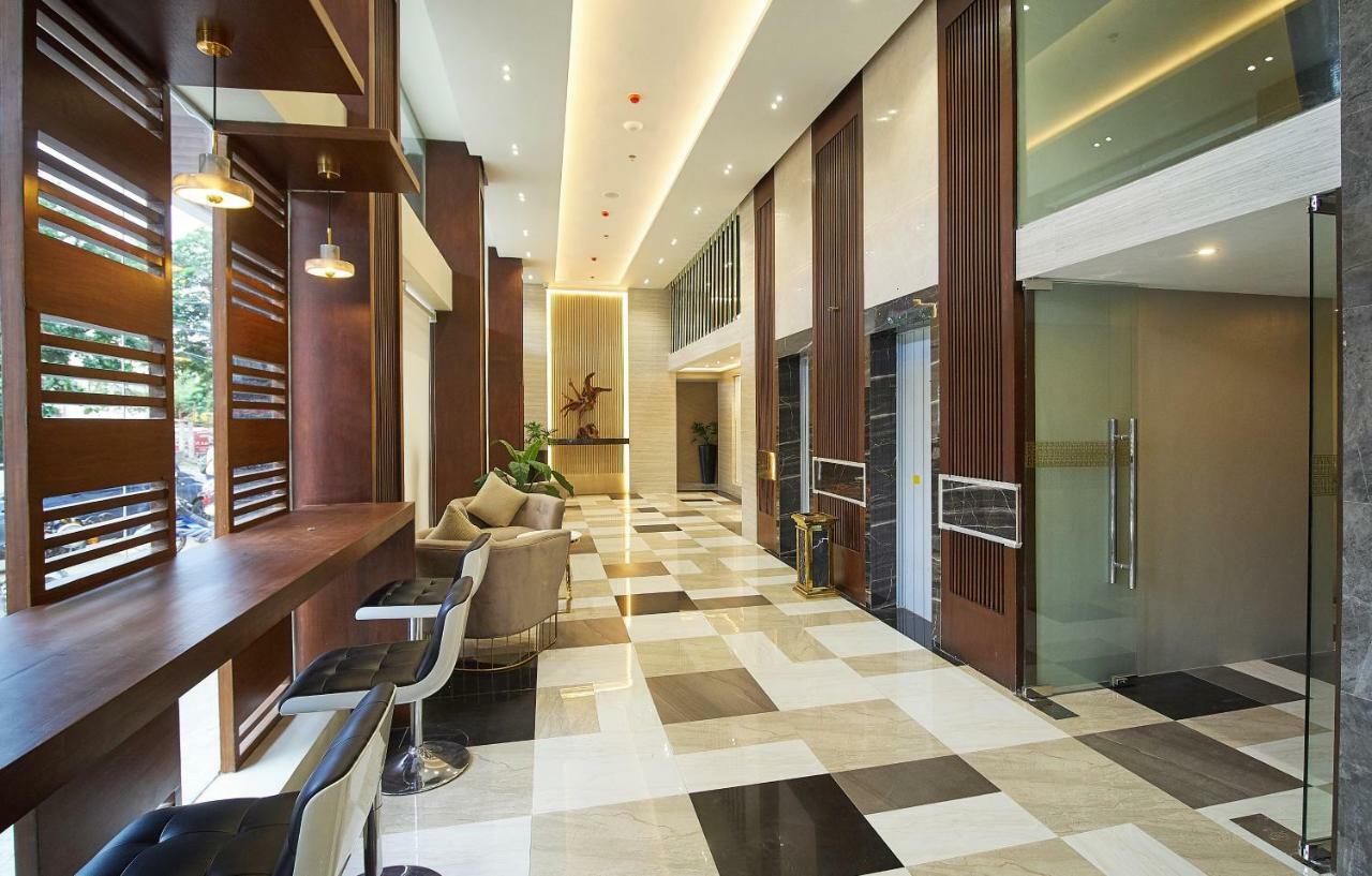 J7 Plaza Hotel Iloilo City Bagian luar foto