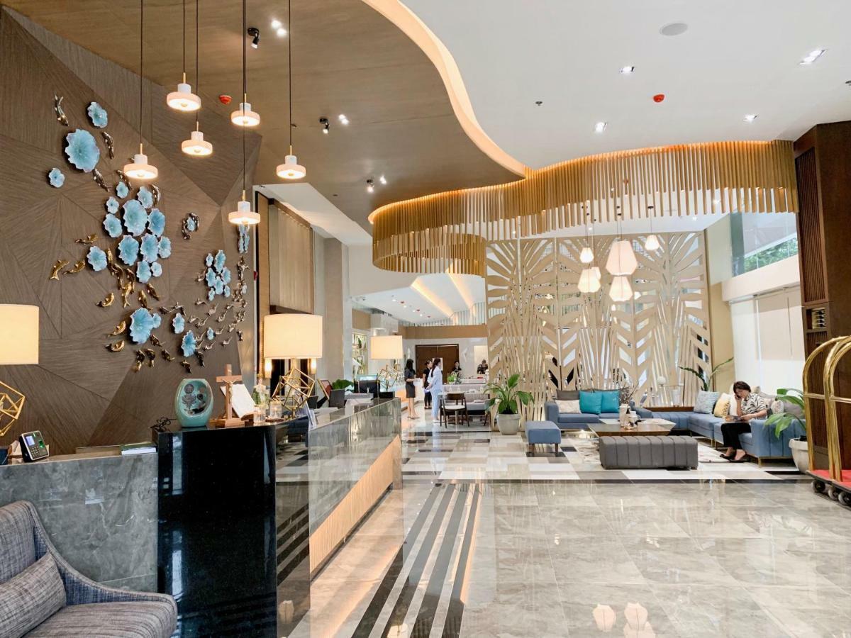 J7 Plaza Hotel Iloilo City Bagian luar foto
